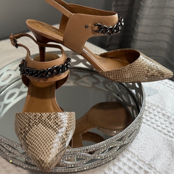 Coach Beige and Black Chain Detail Heels - Picture 1 of 12